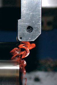 Инструмент «Микробора» режет закаленную сталь со скоростью до 500 м/мин